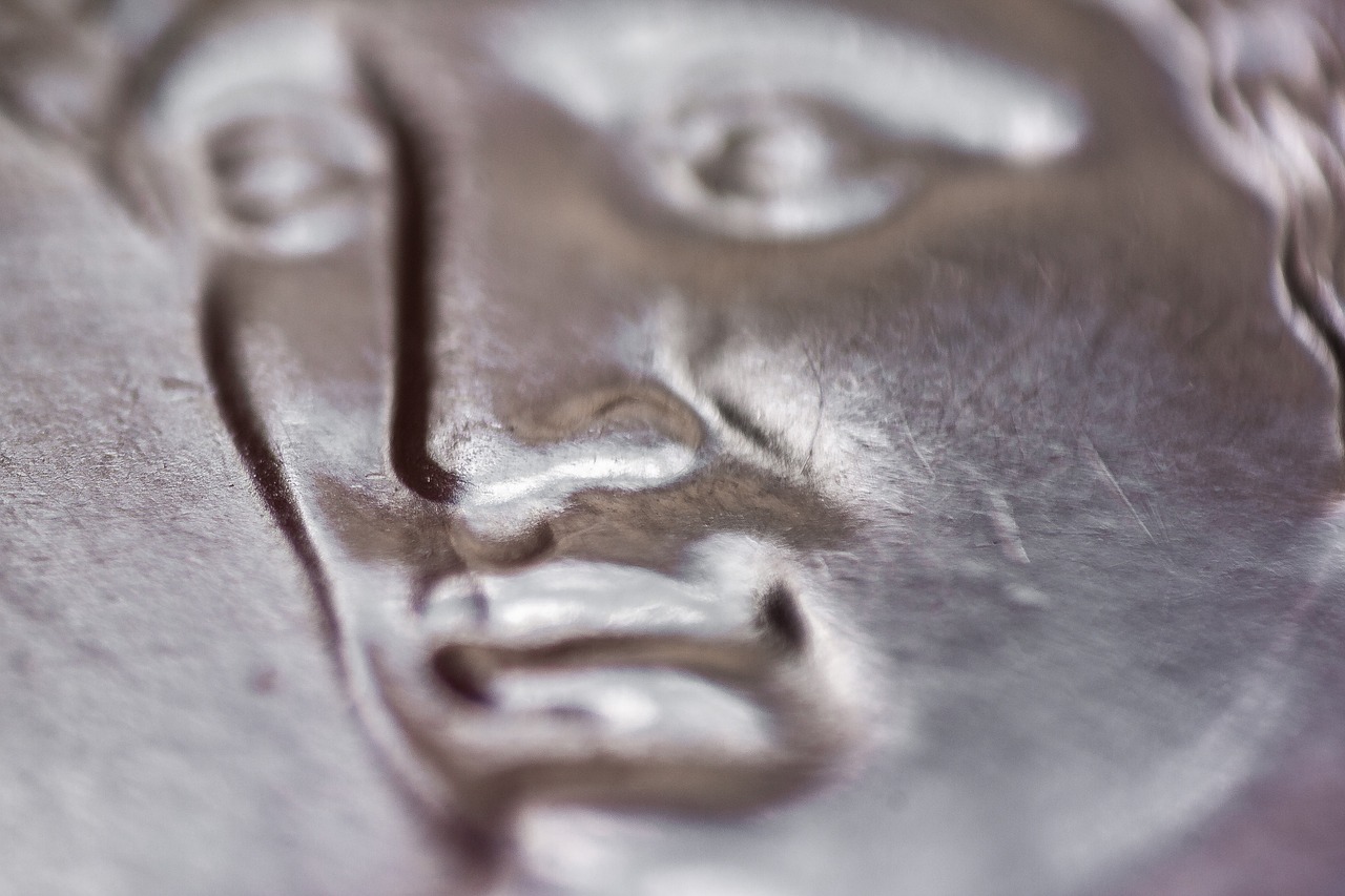 PMLL11 eleva caixa com M&A e paga R$ 0,86 por cota