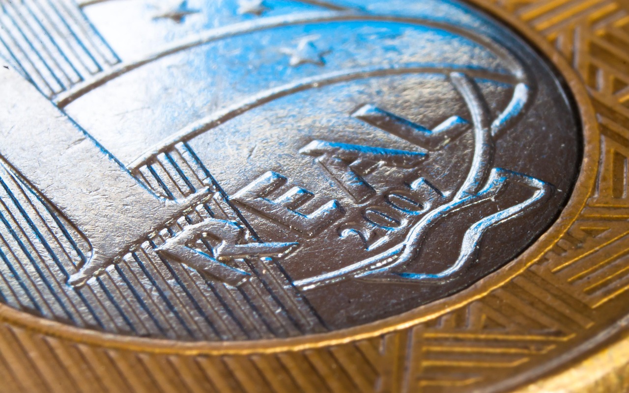 VGHF11 paga R$ 0,07 por cota e ajusta carteira em dezembro