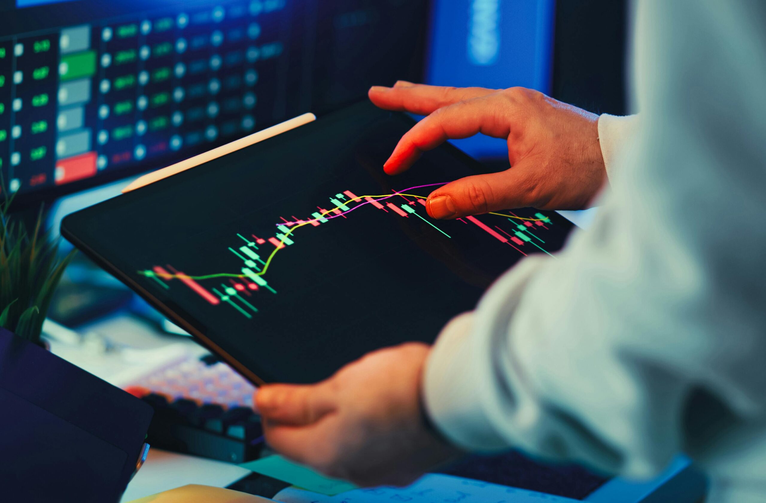 SNFZ11 avança 0,86% e fecha em alta ao atingir 16 mil cotistas; IFIX recua.(Foto: Pexels)